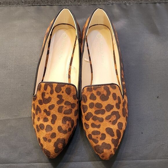 BRAND NEW OLIVIA&KATE NEW YORK LEOPARD PRINT WOMENS POINTED TOE LOAFERS SHOE - Picture 2 of 15